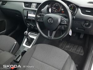 Skoda Octavia AMBITION MODEL 1.6TDI DIESEL - Image 4