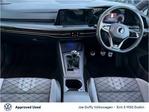 Volkswagen Golf 1.5 TSI 130HP R-Line - Image 3