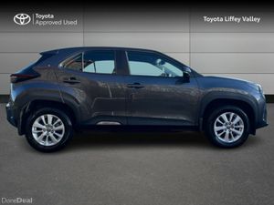 Toyota Yaris Cross CR CROSS LUNA 4DR AUTO - Image 3