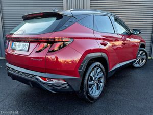 Hyundai Tucson EXECUTIVE TWO TONE - Image 4