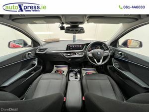 BMW 1-Series 118D PLAY Automatic, Reversing camera - Image 2