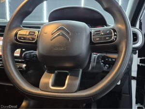 Citroen C3 FEEL EXCLUSIVE PURETECH 82 S&S 6 6.2 - Image 4