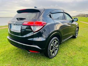 Honda Vezel DAA-RU3 - Image 4