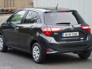Toyota Vitz 2019 Automatic - Image 4