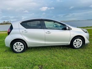 Toyota Aqua 1.5 DAA NHP10 5DR AUTO - Image 3