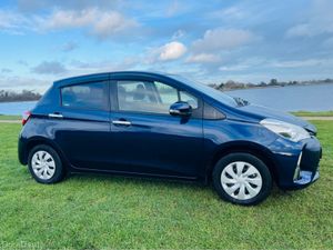 Toyota Yaris DBA-KSP130 5DR AUTO - Image 4