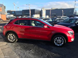 2017 Mercedes GLA SE Executive D - Image 4