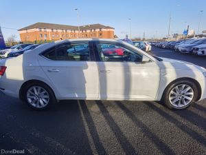 SKODA SUPERB 2.0TDI AMBITION DSG AUTOMATIC 122BHP - Image 4