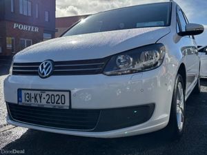 2013 Volkswagen Touran 1.6 TDI TRENDLINE 7 Seater - Image 3