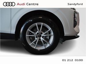 Audi Q3 TFSI 150HP S-T SE - Image 4