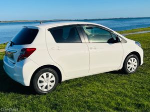 Toyota Yaris DBA-KSP130 5DR AUTO - Image 3