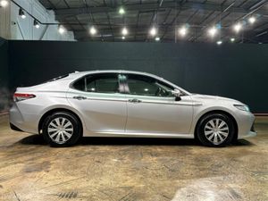 Toyota Camry HYBRID - CRUISE CONTROL - REVERSE CAM - Image 3