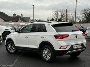 231 VW T-ROC 1.5 AUTOMATIC 150BHP PETROL - Image 2
