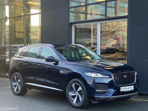 Jaguar F-Pace 2.0d SE Auto AWD - Image 3