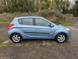 Hyundai i20 2011 1.2 delux one owner - Image 3