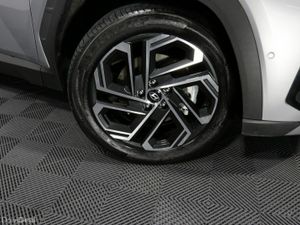 Hyundai Tucson PHEV PLATINUM 1.6L PETROL AUTOMATIC - Image 3