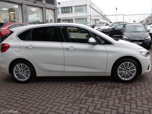 225XE PLUG IN HYBRID LUXURY AUTOMATIC // IMMACULAT - Image 3