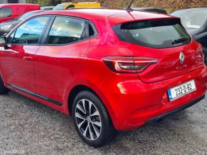 Renault Clio 2023 Automatic - Image 4