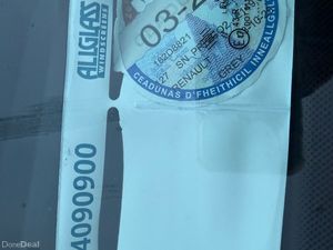 Renault Clio 2018 Low mileage - Image 2