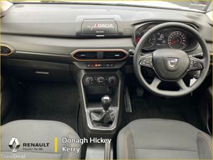 Dacia Sandero Stepway TCe 90 STEPWAY Essential - Image 2