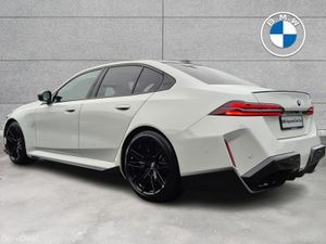 BMW M5 Saloon - Image 2