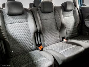 Peugeot Rifter E-Allure 50kWh Auto 136HP - 7 Seats - Image 4