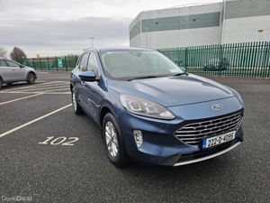 Ford Kuga PETROL HYBRID, TITANIUM MODEL, LOW MILEA - Image 3