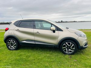 Renault Captur 1.2 AUTOMATIC   HI - SPEC    ONLY - Image 3