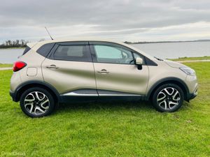 Renault Captur 1.2 AUTOMATIC   HI - SPEC    ONLY - Image 4