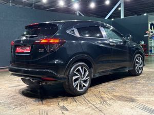 Honda Vezel RS EDITION - ALLOY WHEELS - CRUISE CON - Image 4