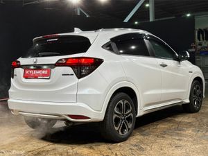 Honda Vezel HYBRID - HALF BLACK LEATHER - LEATHER - Image 4