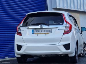 Honda fit Hybrid AA APPROVED - Image 3