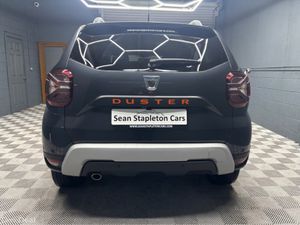 Dacia Duster SE EXTREME TCE 90 5DR - Image 4