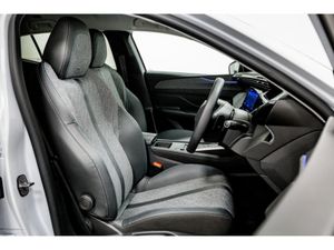 Peugeot 408 Allure 1.2 Petrol Auto 130HP - Image 3