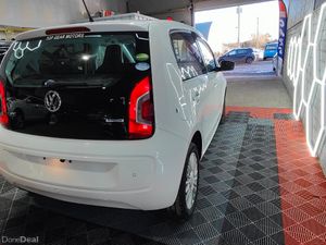 2016 VW Up 5 doors- Finance available - Image 4