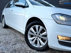 Volkswagen Golf Estate Variant 1.2 Automatic - Image 2