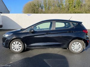 Ford Fiesta 1.0 EcoBoost Petrol "VERY LOW MILEAGE" - Image 3
