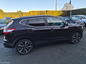 Nissan Qashqai 2015 TEKNA PANORAMIC ROOF - Image 4