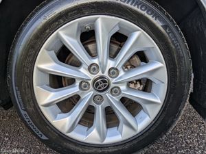 TOYOTA COROLLA LUNA  /AUTO/ HYBRID - Image 3