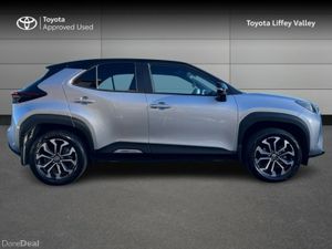 Toyota Yaris Cross YARIS CROSS LUNA SPORT - Image 3