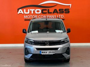 Opel Combo 7 SEATER WHEELCHAIR ACCESIBLE TAXI - Image 4