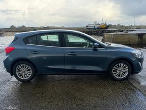 Ford Focus Titanium Edition 1.0T125 A8 4D - Image 2