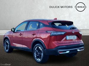 Nissan Qashqai 1.3 PET MILD HYBRID SV PREMIUM - Image 2