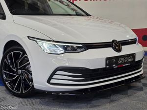 VW GOLF 1.5 TSI 6 SPEED MANUAL LIKE NEW!! - Image 4