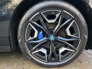 2022 BMW IX IDRIVE 40 M SPORT 240KW 76KWH - Image 4