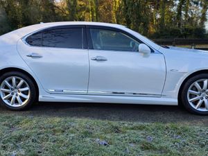 2009 Lexus LS 600 h Road tax 400 euro - Image 4