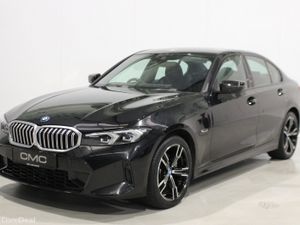 BMW 3-Series 2022 330e m sport LCI - Image 3