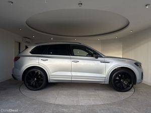 Volkswagen Touareg 2023 - Image 4