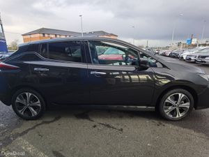 NISSAN LEAF 62KWH E PLUS N-CONNECTA - Image 4