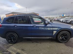 BMW IX3 80KWH PREMIER EDITION **SUNROOF** - Image 4